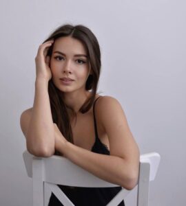 Горячая девушка Люси из Киева