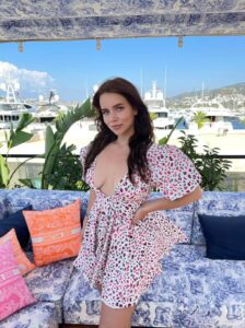 девушка Марианна — лучший эскорт в Киеве