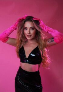 Надин — модель на сопровождение в Киеве