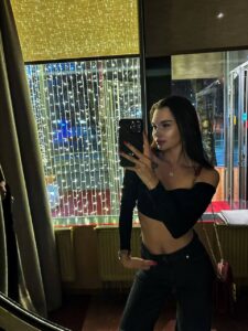 Эротичная девушка Нея из Киева