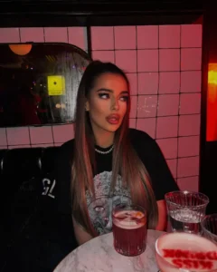 Изысканные девушки в Киеве