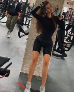 Лана — девушка на ночь в Киеве