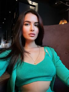 Эскорт с Рози — лучший выбор в столице Украины