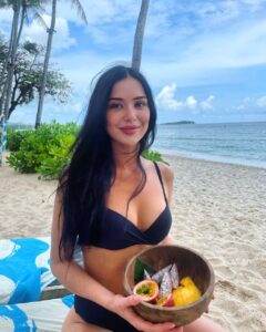 Эскорт с Апрель — элитный досуг в Киеве