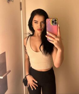 Эротичная девушка Таня из района Киева