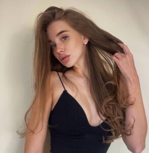 Лана — элитная эскортница в Киеве и области