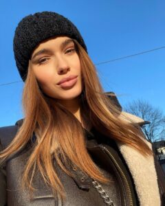 Горячая модель Светлинна из Киева