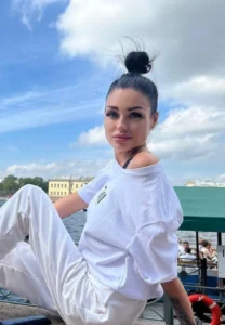 Руслана предлагает премиальный эскорт в Киеве