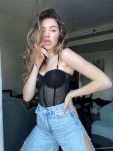 Соблазнительные девушки в Киеве и области